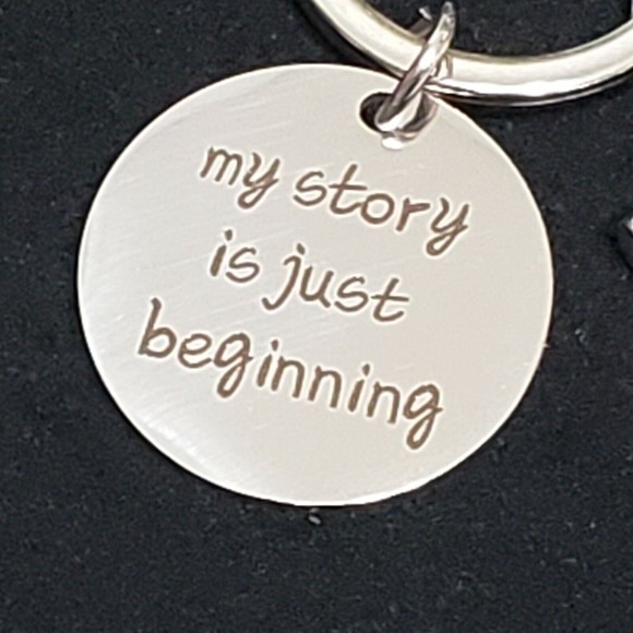 Class of 2023 Grad Inspirational Charm Key Chain "My Story Is Just Beginning" - Picture 2 of 3
